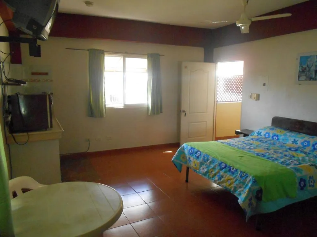 Hostal Condo-Parque Santo Domingo Hostel